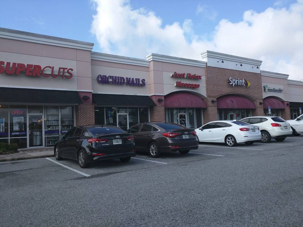 Suncoast Crossing | shopping mall | 3101-3167 Aerial Way, Spring Hill, FL 34604, USA | 8136644800 OR +1 813-664-4800