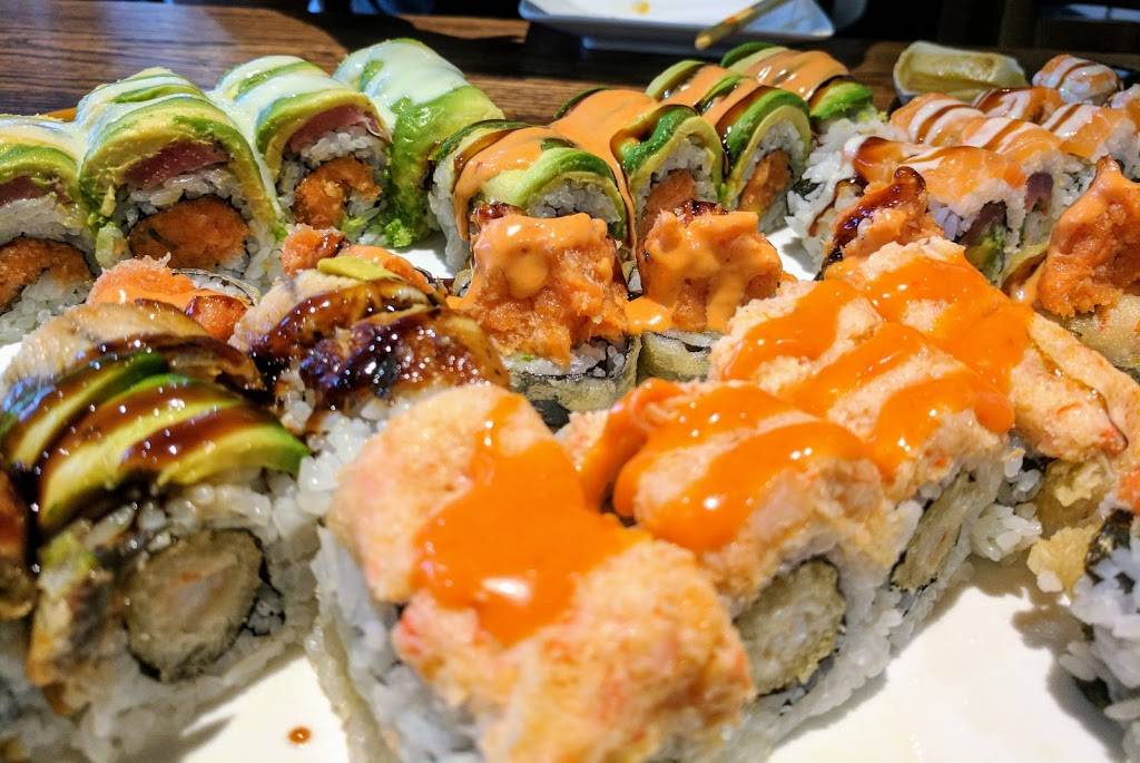 Sushi Republic | restaurant | 3365 Hillside Avenue, New Hyde Park, NY 11040, USA | 5167473377 OR +1 516-747-3377