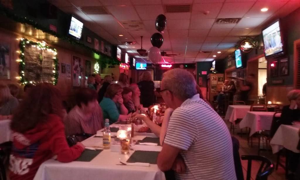 The Red Rooster Inn | restaurant | 7960 Dungan Rd, Philadelphia, PA 19111, USA | 2157451919 OR +1 215-745-1919