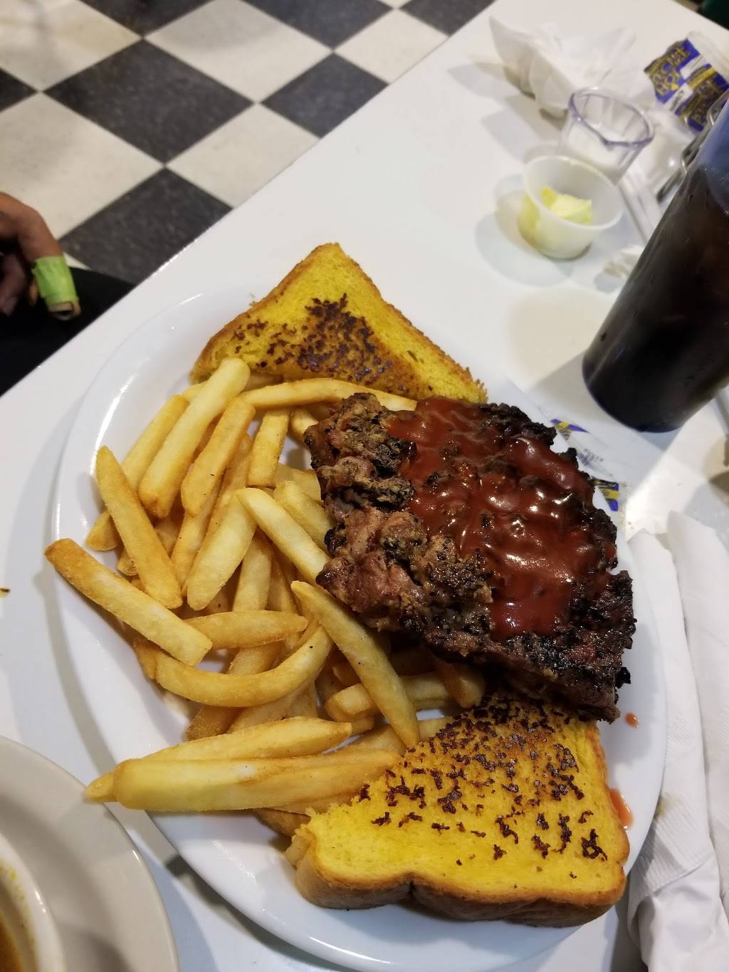 Richies Real American Diner | restaurant | 14236 Valley Center Dr # A, Victorville, CA 92395, USA | 7609551113 OR +1 760-955-1113