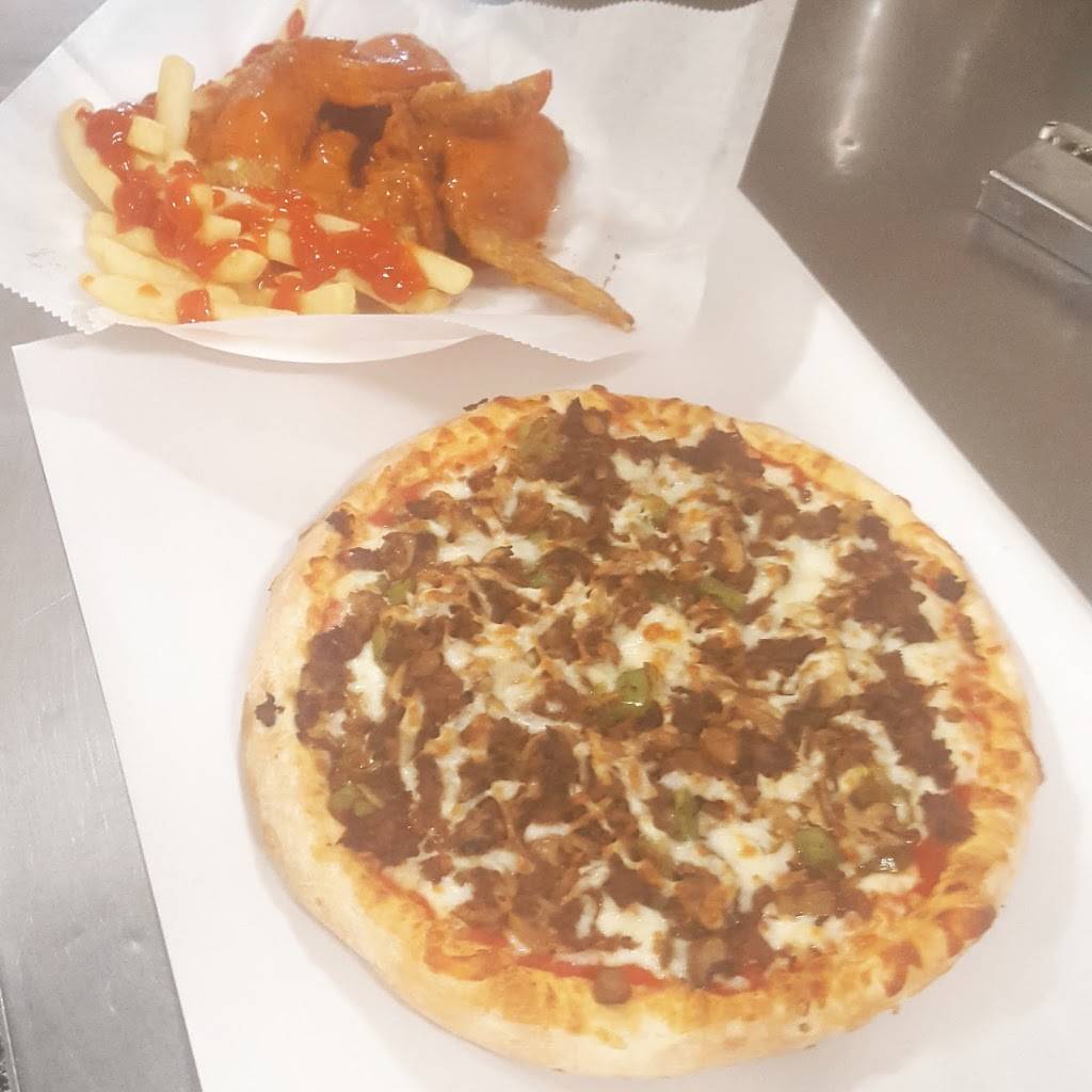 Luckys Pizza, Subs & Wings | restaurant | 1333 Poplar Grove St, Baltimore, MD 21216, USA | 4105664444 OR +1 410-566-4444