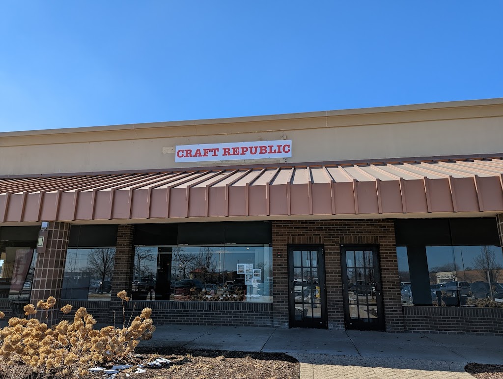 Craft Republic | restaurant | 910-918 W Dundee Rd A01-A03, Arlington Heights, IL 60004, USA | 2245265843 OR +1 224-526-5843