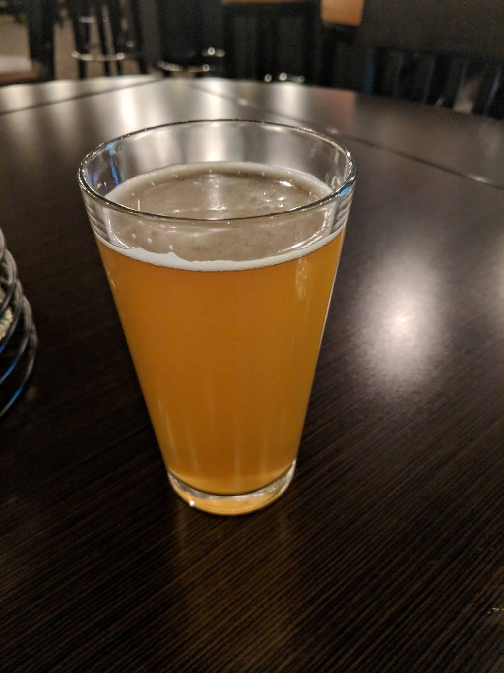 Clinch River Brewing | restaurant | 2045 Norris Fwy, Norris, TN 37828, USA | 8652667282 OR +1 865-266-7282