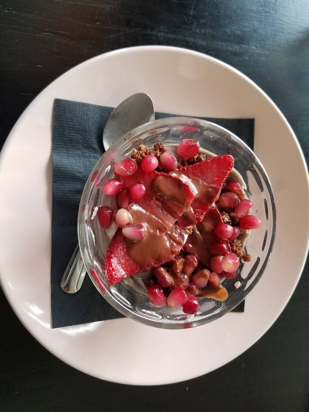 Strange Town | restaurant | 2101 N Prospect Ave, Milwaukee, WI 53202, USA | 4148850404 OR +1 414-885-0404