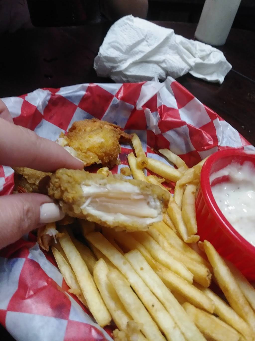 Hookers Waterfront Bar and Grill | restaurant | 27334 FM 457 Hwy, Sargent, TX 77414, USA | 9793239910 OR +1 979-323-9910