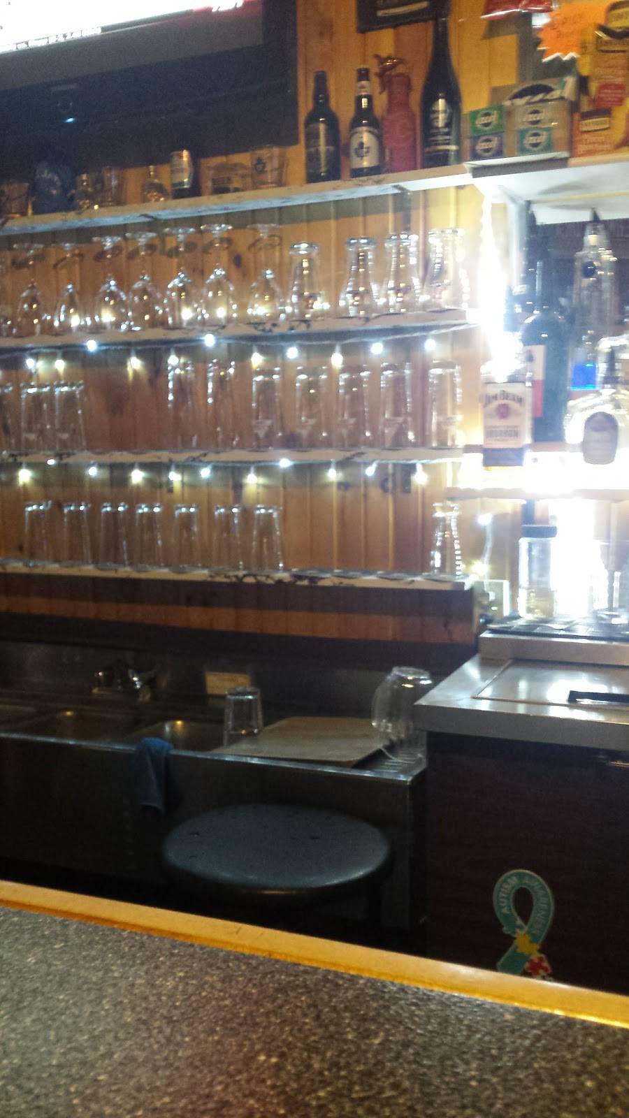 Seminole Bar & Grill | restaurant | 3933 Seminole St, Windsor, ON N8Y 1Z1, Canada | 5199440000 OR +1 519-944-0000