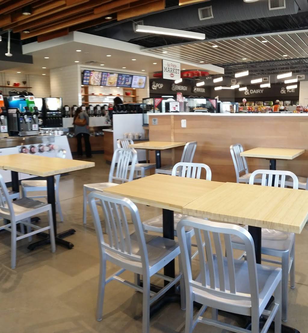 Kum & Go | meal takeaway | 525 Wooten Rd, Colorado Springs, CO 80915, USA | 7195593480 OR +1 719-559-3480