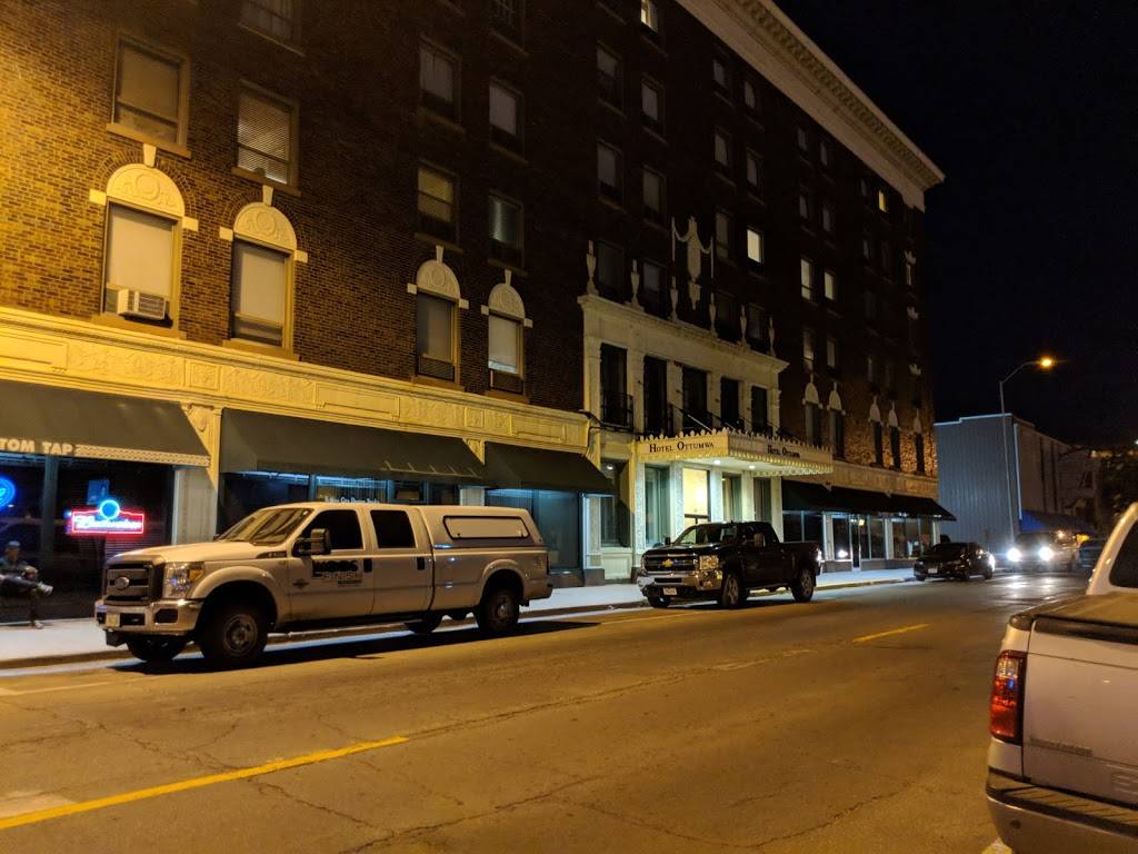 Tom-Tom Tap | night club | 107 2nd St E, Ottumwa, IA 52501, USA | 6416828051 OR +1 641-682-8051