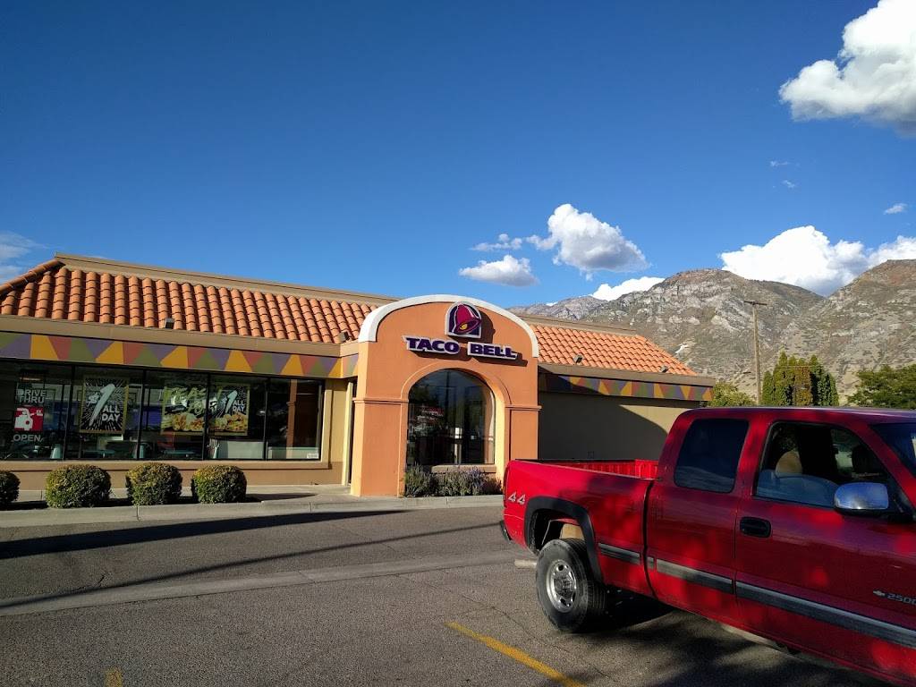 Taco Bell | meal takeaway | 899 S University Ave, Provo, UT 84601, USA | 8013758343 OR +1 801-375-8343