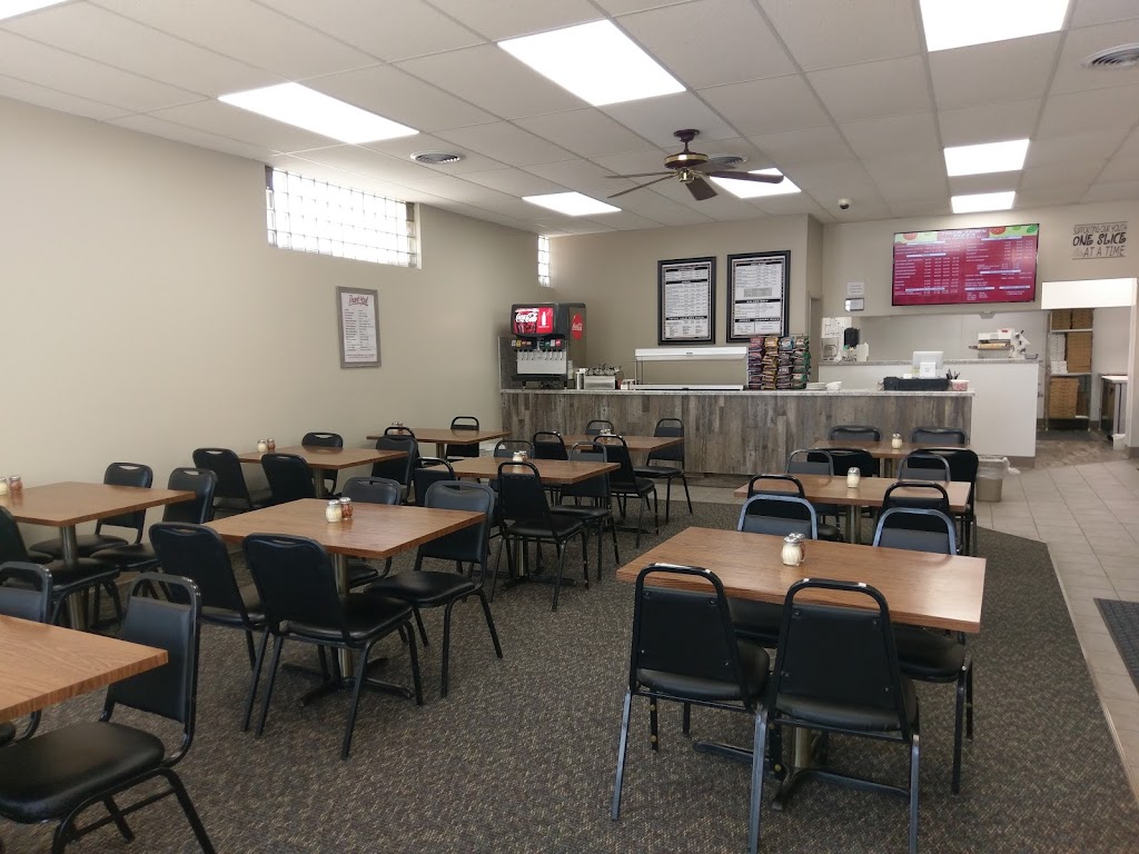 Tiger Town Pizza | restaurant | 302 N Main St, St John, KS 67576, USA | 6203775002 OR +1 620-377-5002