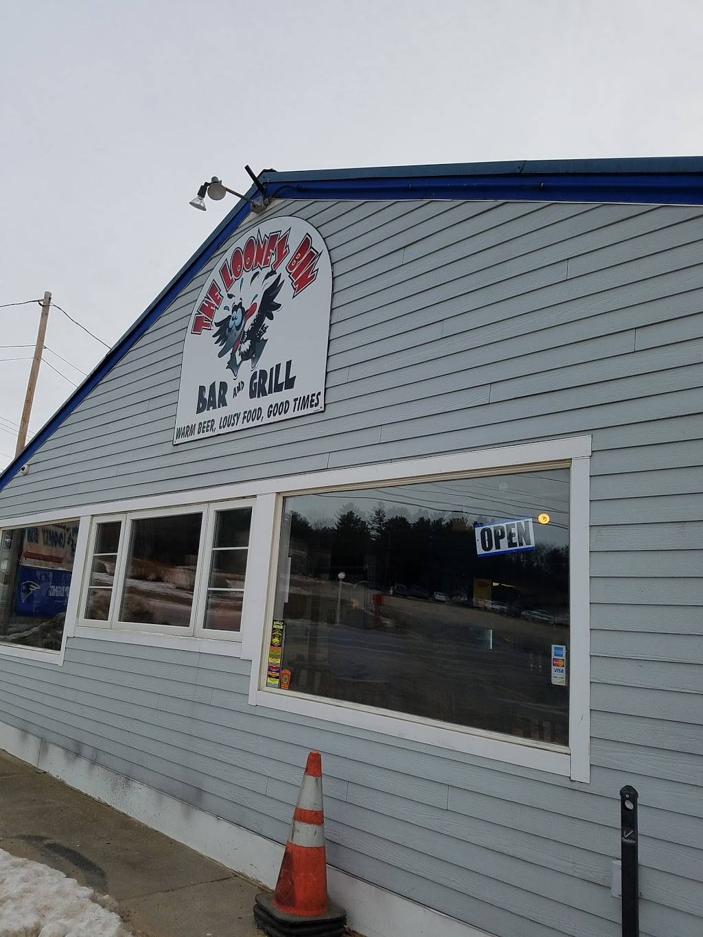 Looney Bin | restaurant | 554 Endicott St N, Laconia, NH 03246, USA | 6033662300 OR +1 603-366-2300