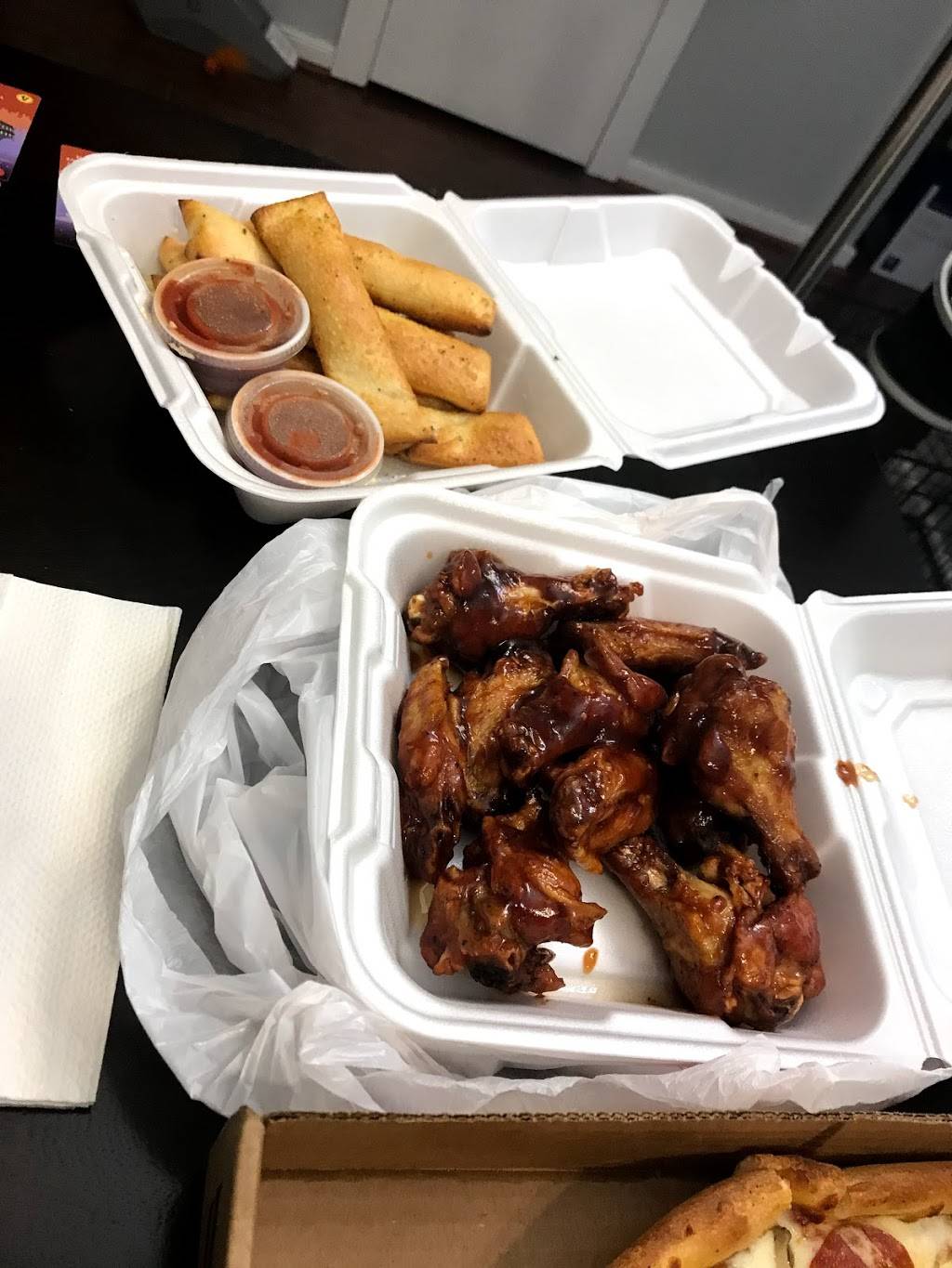 5 Bucks Fresh Pizza | restaurant | 17303 Warwick Blvd, Newport News, VA 23603, USA | 7578474555 OR +1 757-847-4555