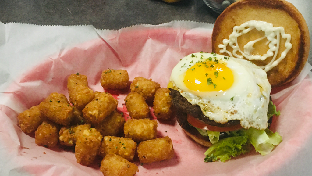 Pop a Beer Bar & Grill | restaurant | 4907 S 50th St, Tampa, FL 33619, USA | 8136772273 OR +1 813-677-2273