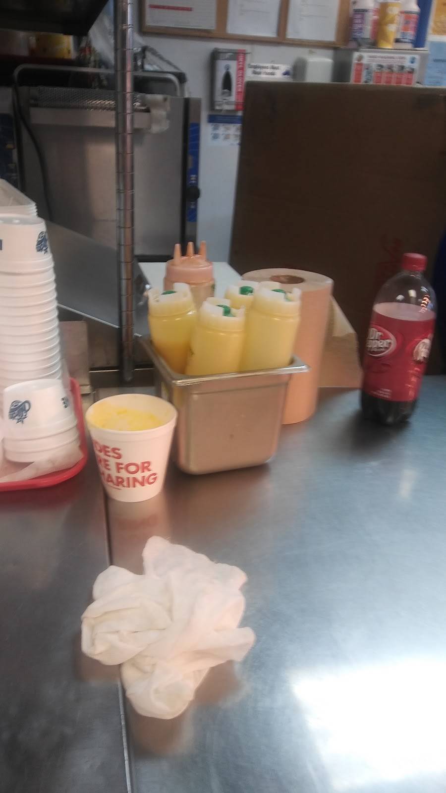 Churchs Chicken | restaurant | 9363 Forest Ln, Dallas, TX 75243, USA | 9722312755 OR +1 972-231-2755