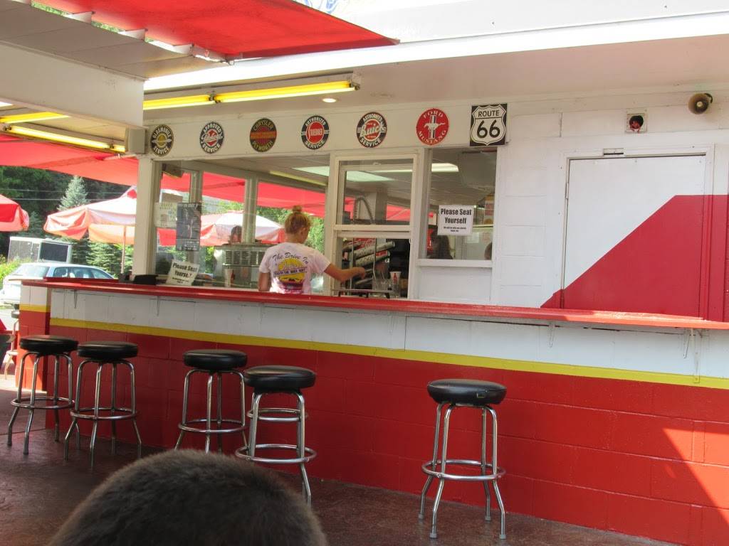 The Drive In Restaurant | restaurant | 572 Bench St, Taylors Falls, MN 55084, USA | 6514657831 OR +1 651-465-7831