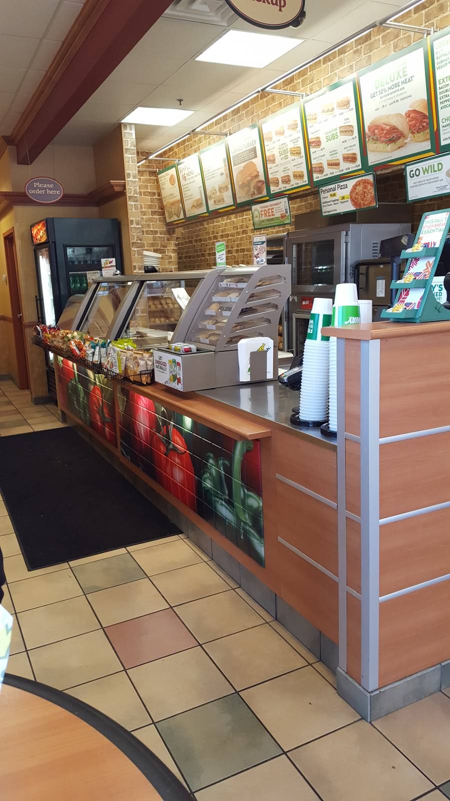 Subway Restaurants | restaurant | 3 S Sutton Rd, Streamwood, IL 60107, USA | 6303725357 OR +1 630-372-5357