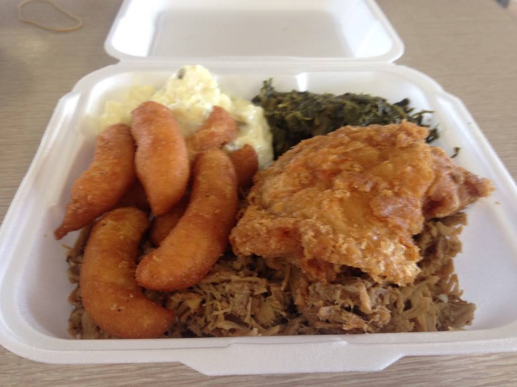 Southern Style Barbecue | restaurant | 338 Martin Luther King Jr Blvd, Clinton, NC 28328, USA | 9105926212 OR +1 910-592-6212