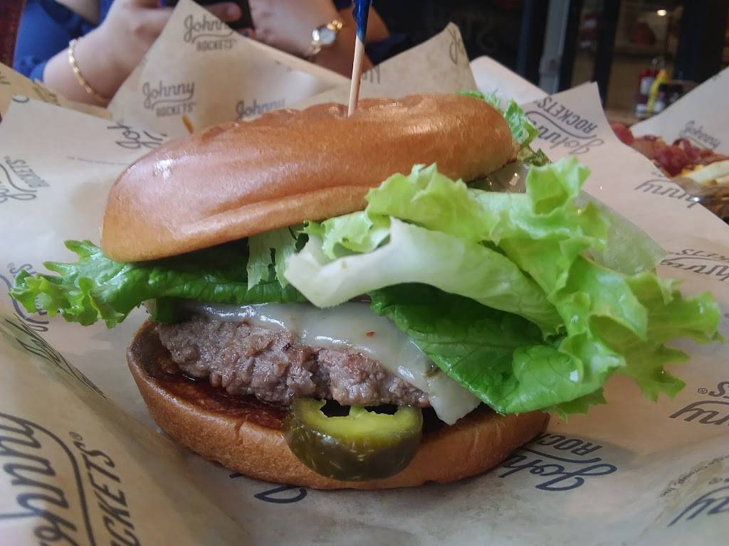 Johnny Rockets | restaurant | 3131 M St NW, Washington, DC 20007, USA | 2023337994 OR +1 202-333-7994