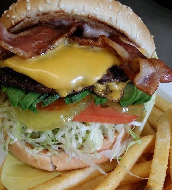 P & G Super Burger | restaurant | 15038 Ramona Blvd, Baldwin Park, CA 91706, USA | 6263384348 OR +1 626-338-4348