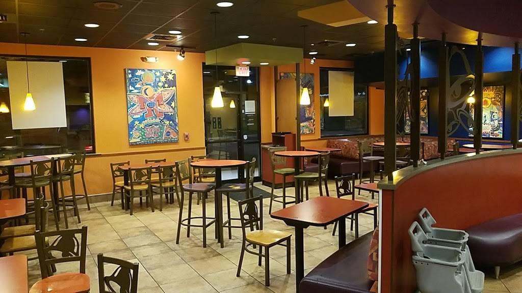Taco Bell | meal takeaway | 4 Plaza Way, Plymouth, MA 02360, USA | 5087324129 OR +1 508-732-4129