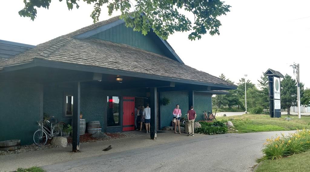 Dublin Bay Irish Pub & Grill | restaurant | 320 S 16th St, Ames, IA 50010, USA | 5159563580 OR +1 515-956-3580