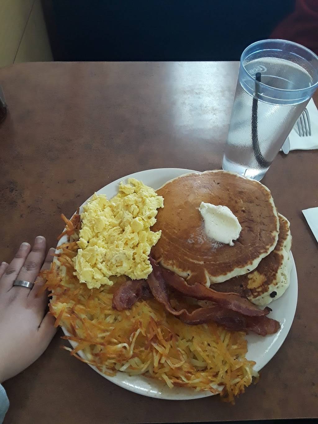 House of Eggs | restaurant | 31735 Riverside Dr, Lake Elsinore, CA 92530, USA | 9514713277 OR +1 951-471-3277