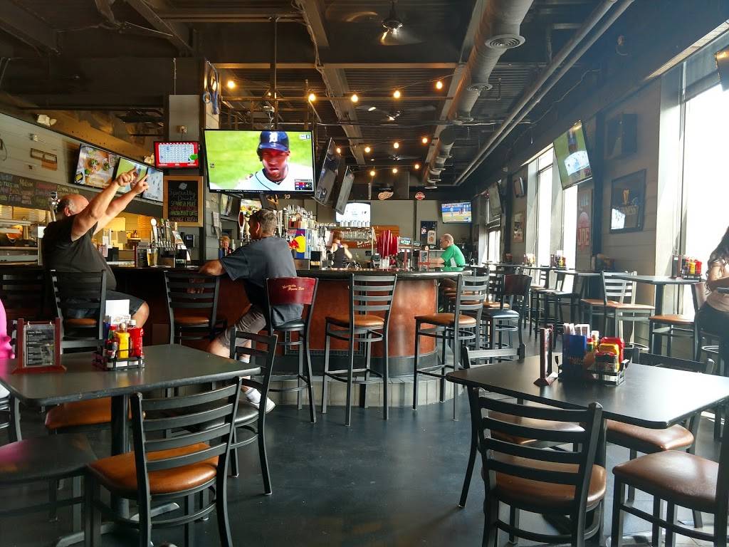 Northville Sports Den | restaurant | 133 W Main St, Northville, MI 48167, USA | 2483475993 OR +1 248-347-5993