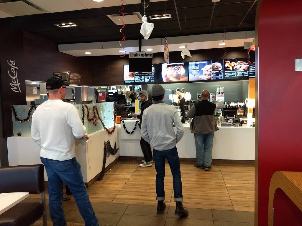 McDonalds | cafe | 6190 South, IN-109, Knightstown, IN 46148, USA | 7657852090 OR +1 765-785-2090