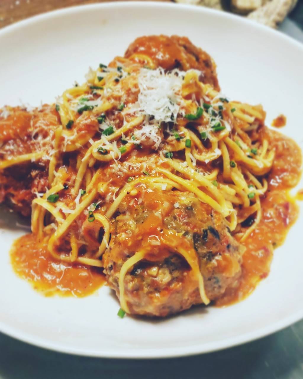 Bar Bullfrog [temporarily closed] | restaurant | 1341 H St NE, Washington, DC 20002, USA | 2023883833 OR +1 202-388-3833