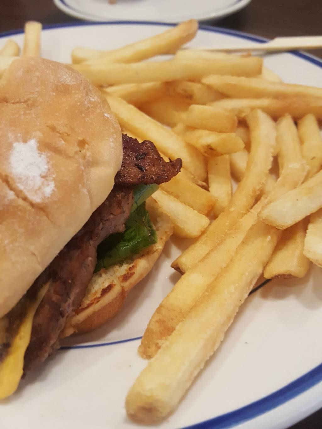 Bob Evans | restaurant | 23 Huber Village Blvd, Westerville, OH 43081, USA | 6148953353 OR +1 614-895-3353