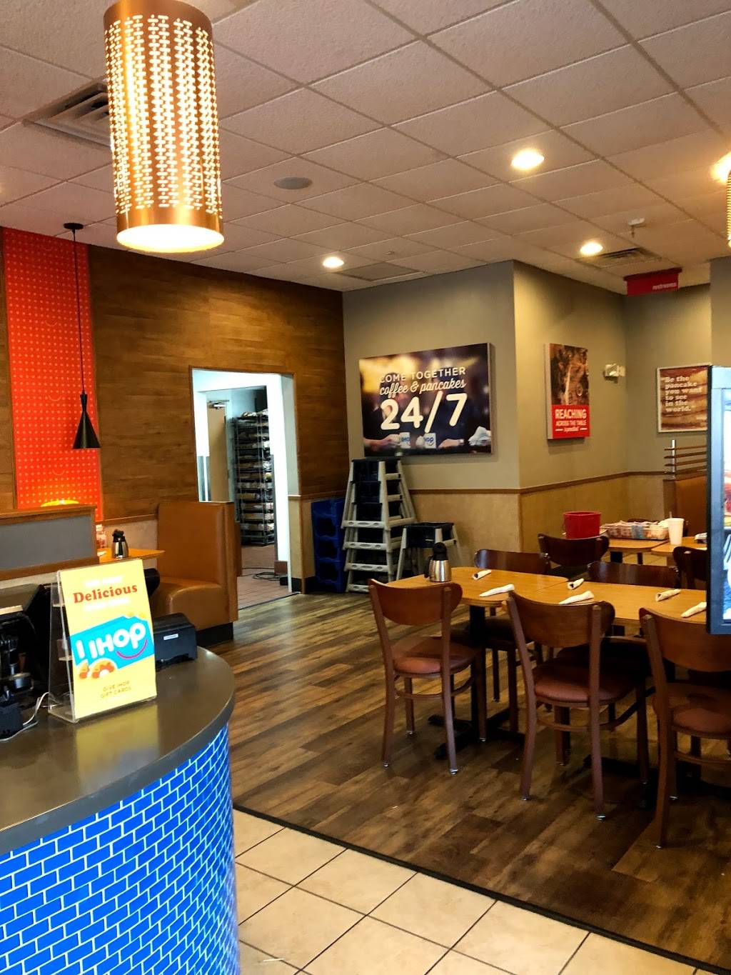 IHOP | restaurant | 11571 University Blvd, Orlando, FL 32817, USA | 4073060800 OR +1 407-306-0800