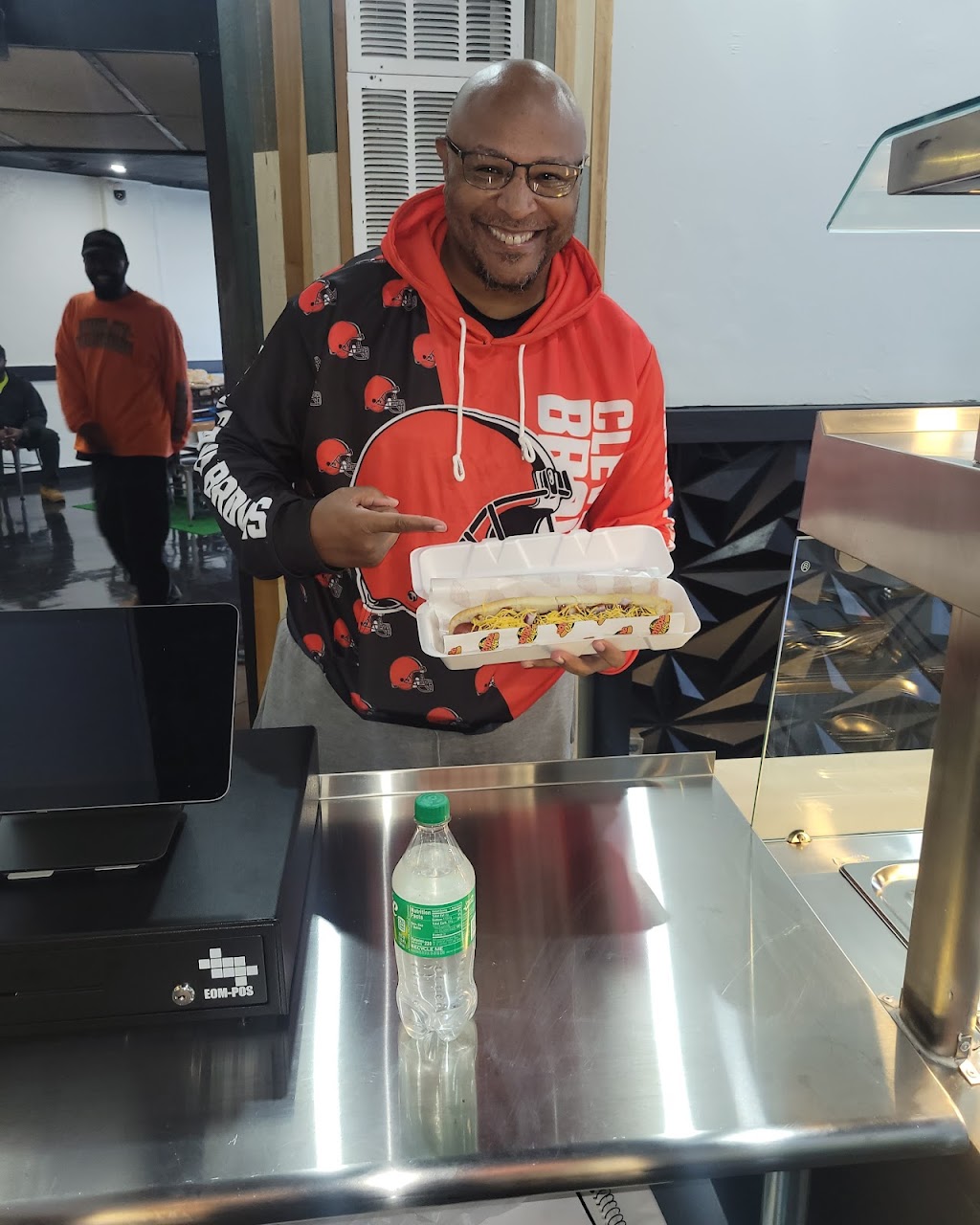 The Hotdog Cafe | restaurant | 7529 Broadway Ave, Cleveland, OH 44105, USA | 2163391013 OR +1 216-339-1013