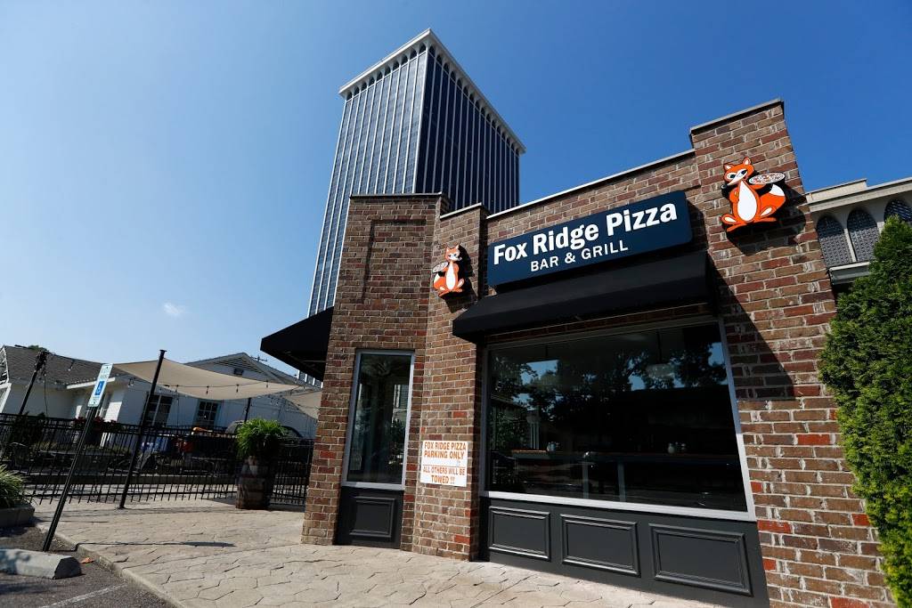 Fox Ridge Pizza Bar and Grill | restaurant | 711 W Brookhaven Cir, Memphis, TN 38117, USA | 9017586500 OR +1 901-758-6500