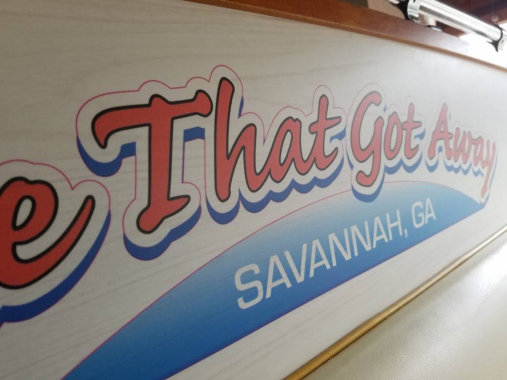 Long John Silvers | restaurant | 400 S 1st St, La Grange, KY 40031, USA | 5022227008 OR +1 502-222-7008