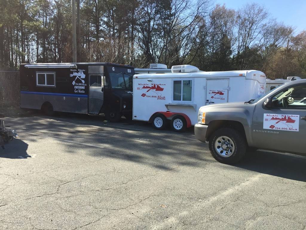 Kickin Kitchen | restaurant | 5650 NC-49, Harrisburg, NC 28075, USA | 7048065425 OR +1 704-806-5425