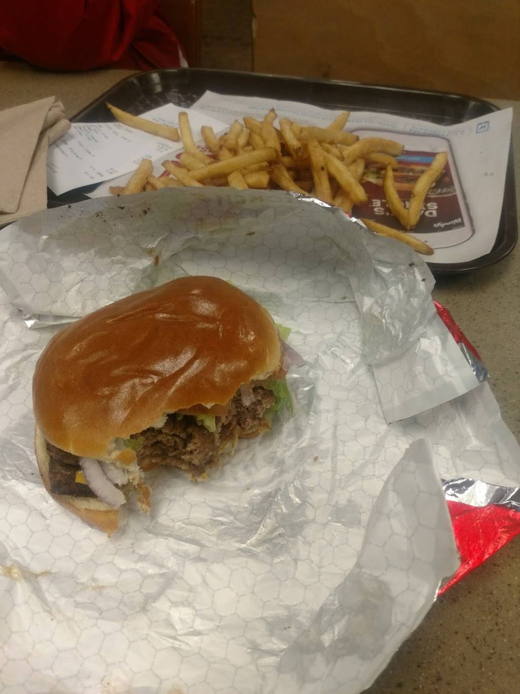 Wendys | restaurant | 1340 Main St, Sanford, ME 04073, USA | 2074905975 OR +1 207-490-5975