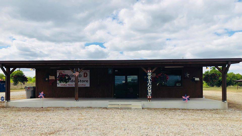 Flying D Lakeside Store & RV Park | restaurant | 7608 FM1125, Bowie, TX 76230, USA | 9408723581 OR +1 940-872-3581