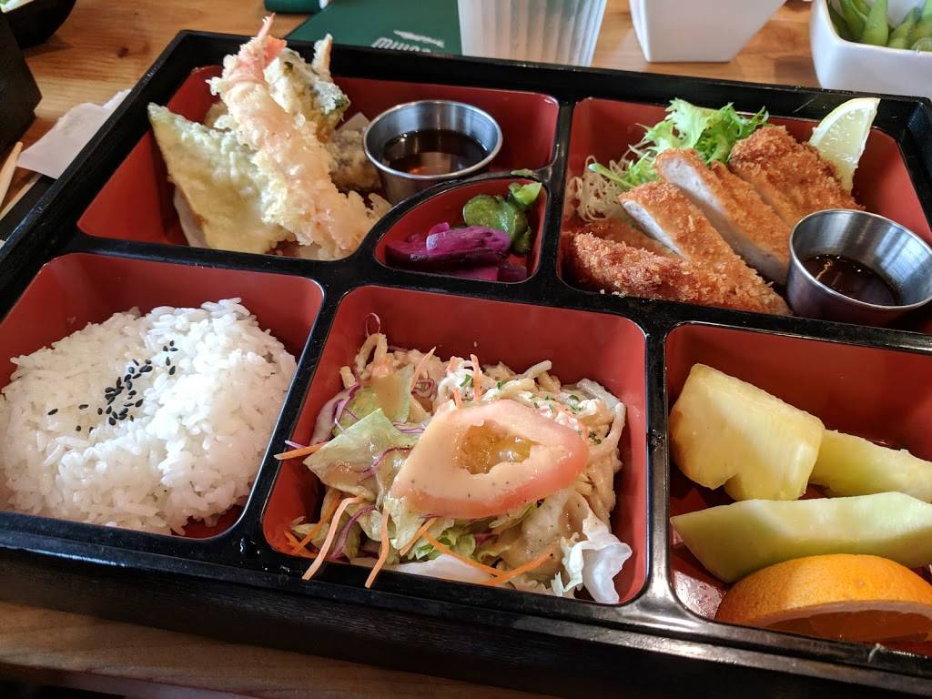 Miyabi Sushi | restaurant | 16800 Southcenter Pkwy, Tukwila, WA 98188, USA | 2065756815 OR +1 206-575-6815