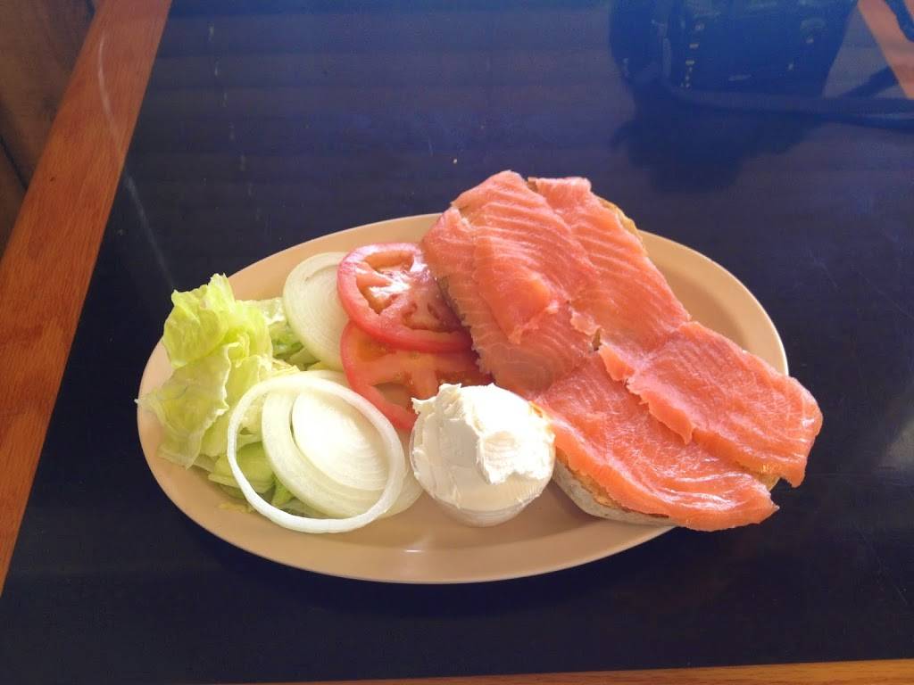 Bagel Palace | restaurant | 11282 Pines Blvd, Hollywood, FL 33026, USA | 9544373207 OR +1 954-437-3207