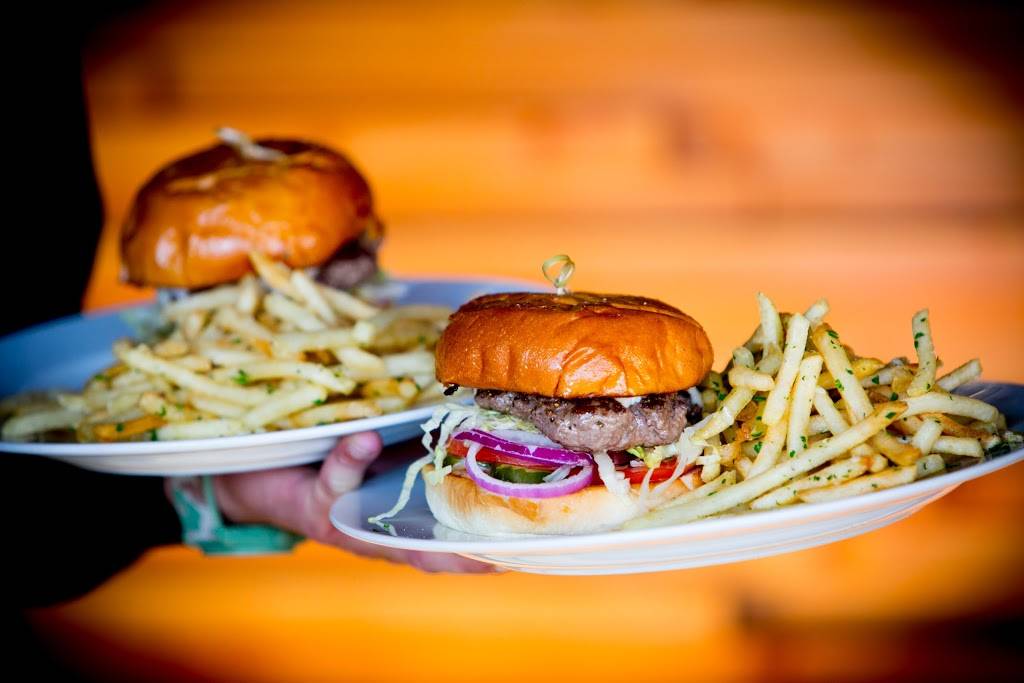 Masters Kitchen and Cocktail | restaurant | 208 S Coast Hwy, Oceanside, CA 92054, USA | 7602316278 OR +1 760-231-6278