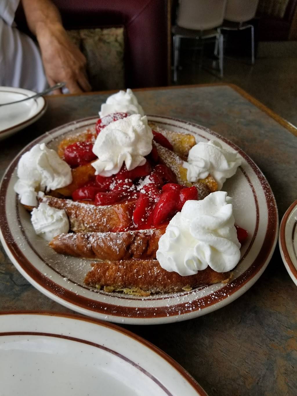 Toms Famous Burgers 8 | restaurant | 3415, 1947 Santa Anita Ave, South El Monte, CA 91733, USA | 6265795750 OR +1 626-579-5750