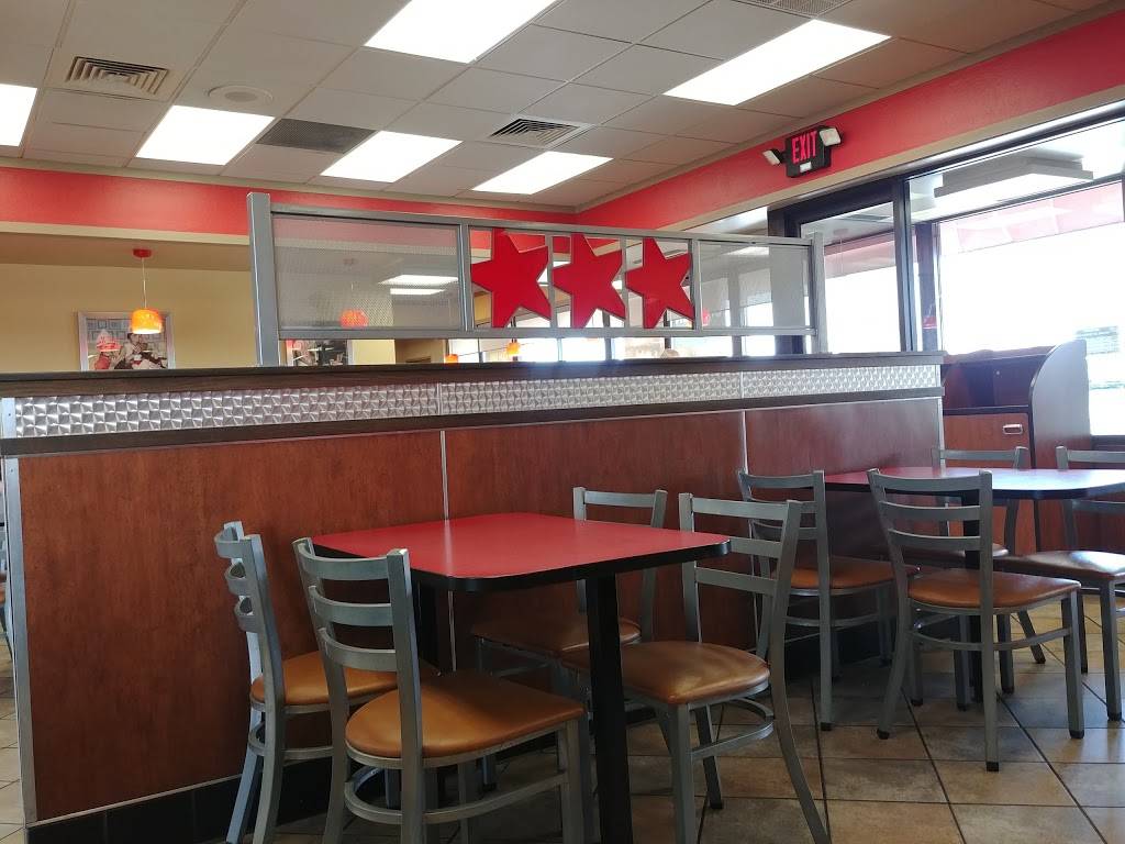 Hardees | restaurant | 12620 IL-143, Highland, IL 62249, USA | 6186544112 OR +1 618-654-4112