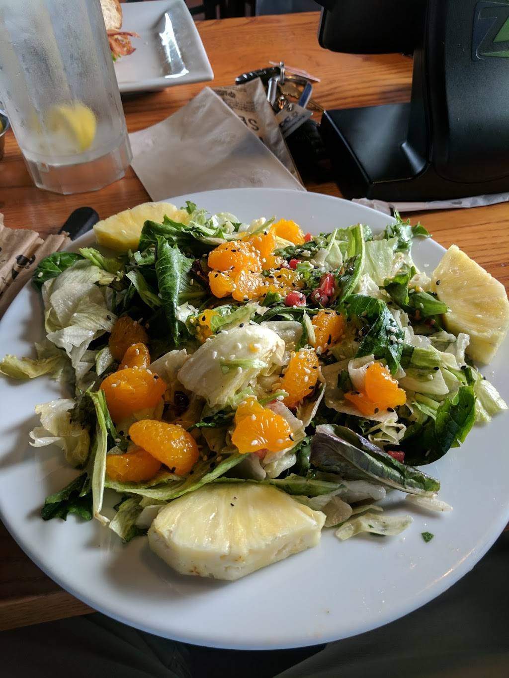 Chilis Grill & Bar | meal takeaway | 9886 Old US 20, Rossford, OH 43460, USA | 4198730696 OR +1 419-873-0696