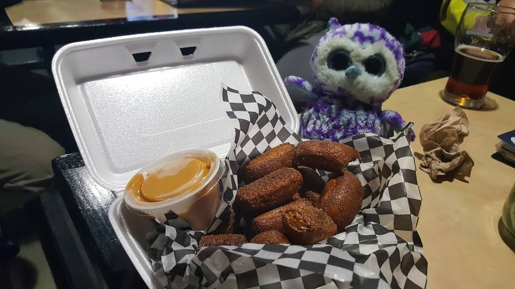 Mommaz Boyz | restaurant | 454 First Ave, Welland, ON L3C 6A7, Canada | 9057358388 OR +1 905-735-8388