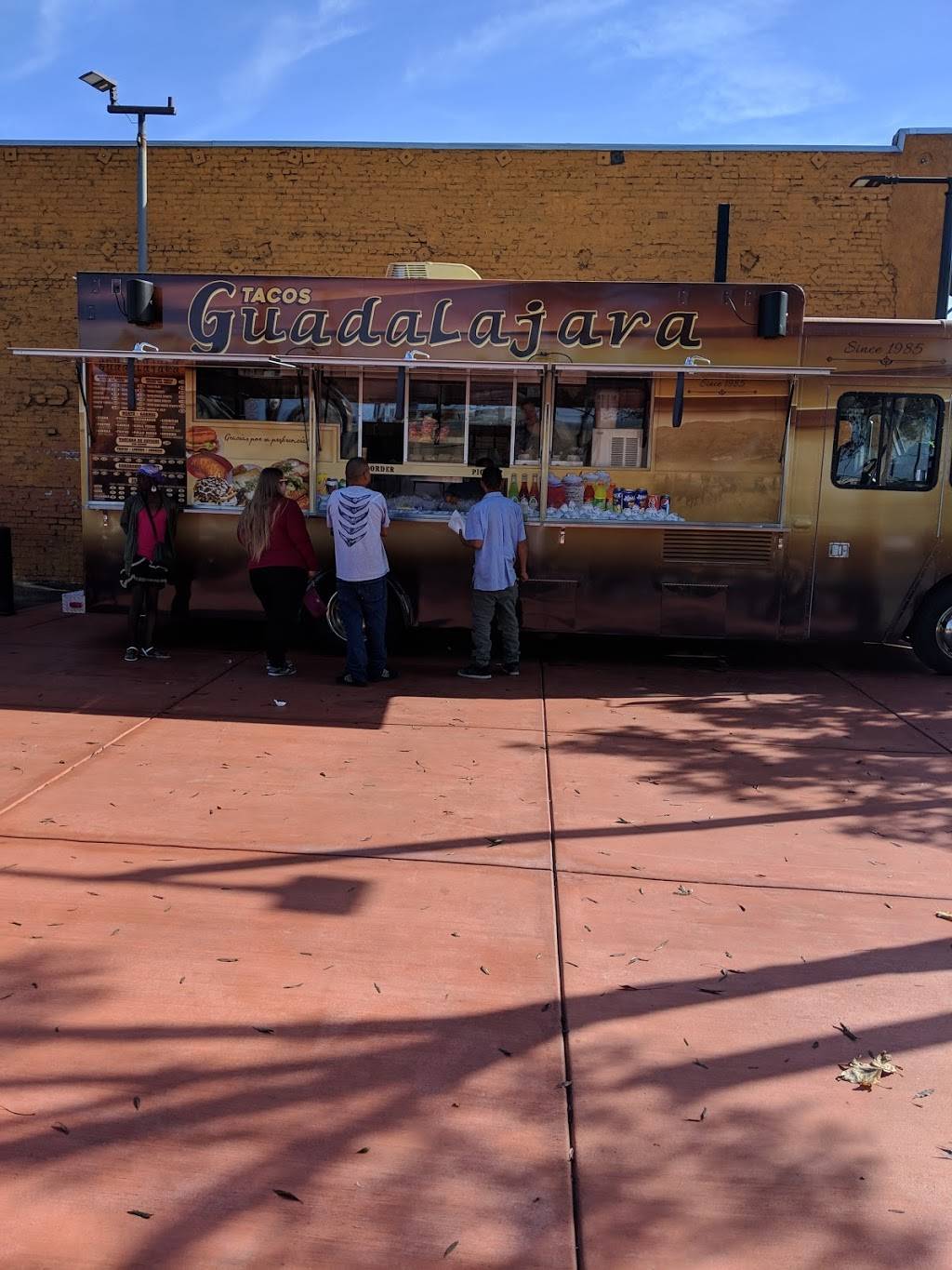 Tacos Guadalajara | restaurant | 4400 International Blvd, Oakland, CA 94601, USA | 5102617440 OR +1 510-261-7440