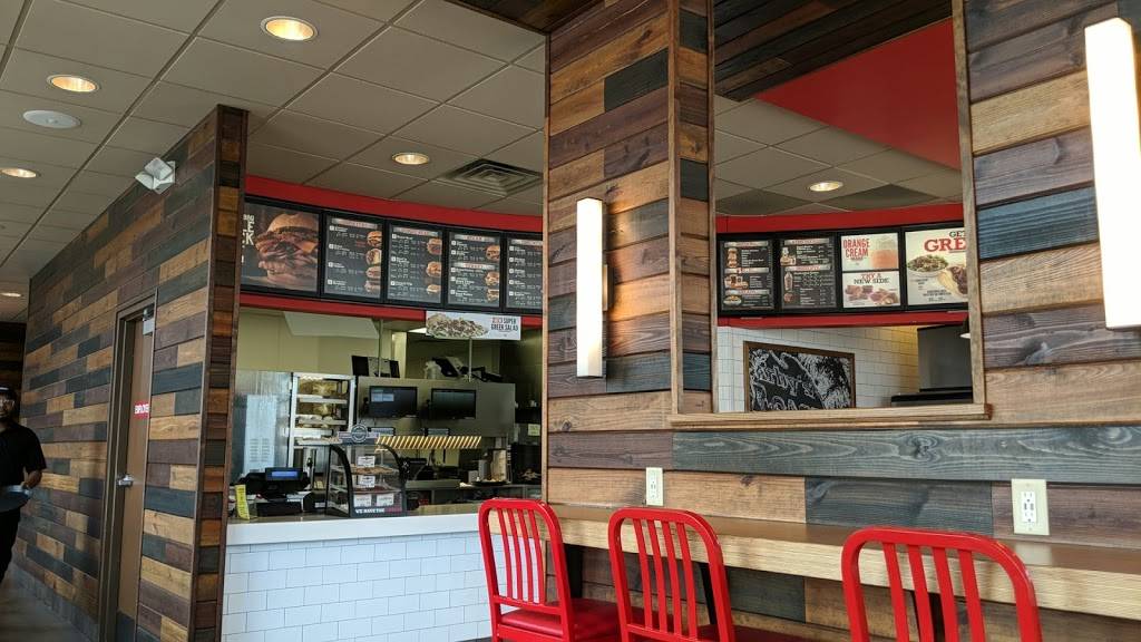 Arbys | restaurant | 1825 Plover Rd, Plover, WI 54467, USA | 7152954076 OR +1 715-295-4076