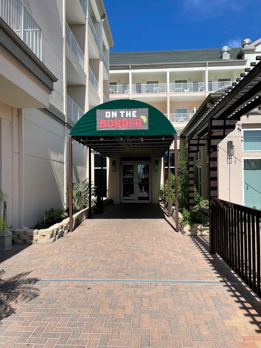 On the Border Mexican Grill & Cantina | restaurant | 7010 Padre Blvd, South Padre Island, TX 78597, USA | 9567721087 OR +1 956-772-1087