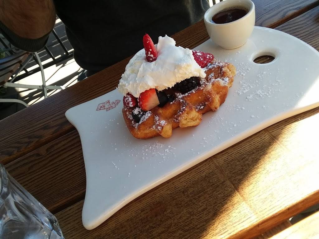 Le Pain Quotidien | restaurant | 451 Manhattan Beach Blvd, Manhattan Beach, CA 90266, USA | 3105466411 OR +1 310-546-6411