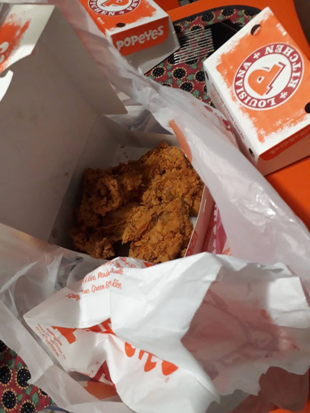 Popeyes Louisiana Kitchen | restaurant | 5002 York Rd, Baltimore, MD 21212, USA | 4103234313 OR +1 410-323-4313