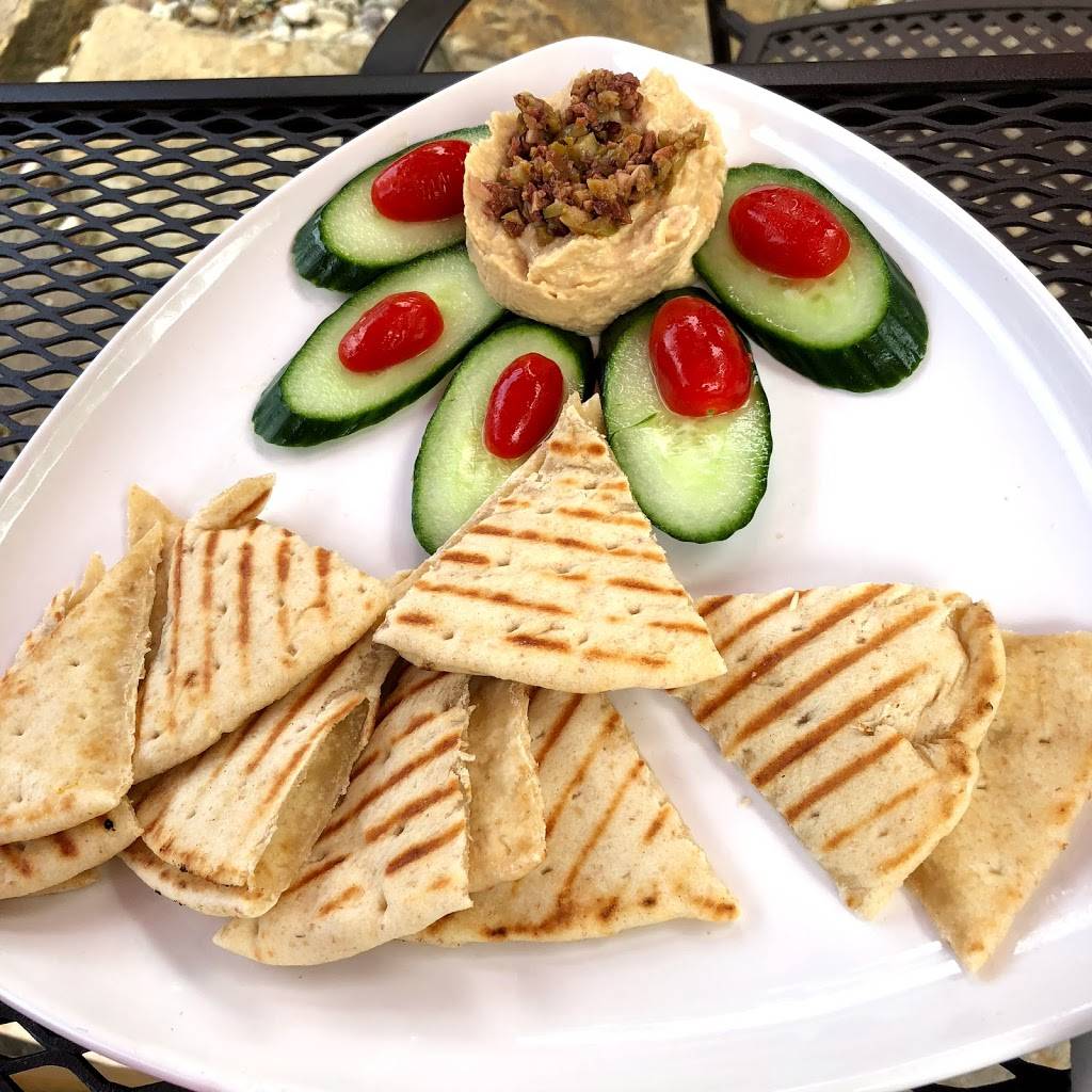 Tinkers Creek Road Tavern | restaurant | 14000 Tinkers Creek Rd, Walton Hills, OH 44146, USA | 2166423900 OR +1 216-642-3900